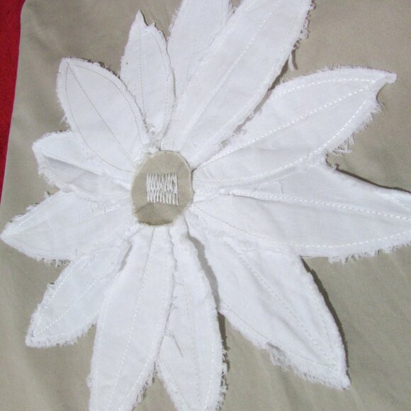 Boden Applique Floral Skirt - Cotton Tan / White - Picture 7 of 8